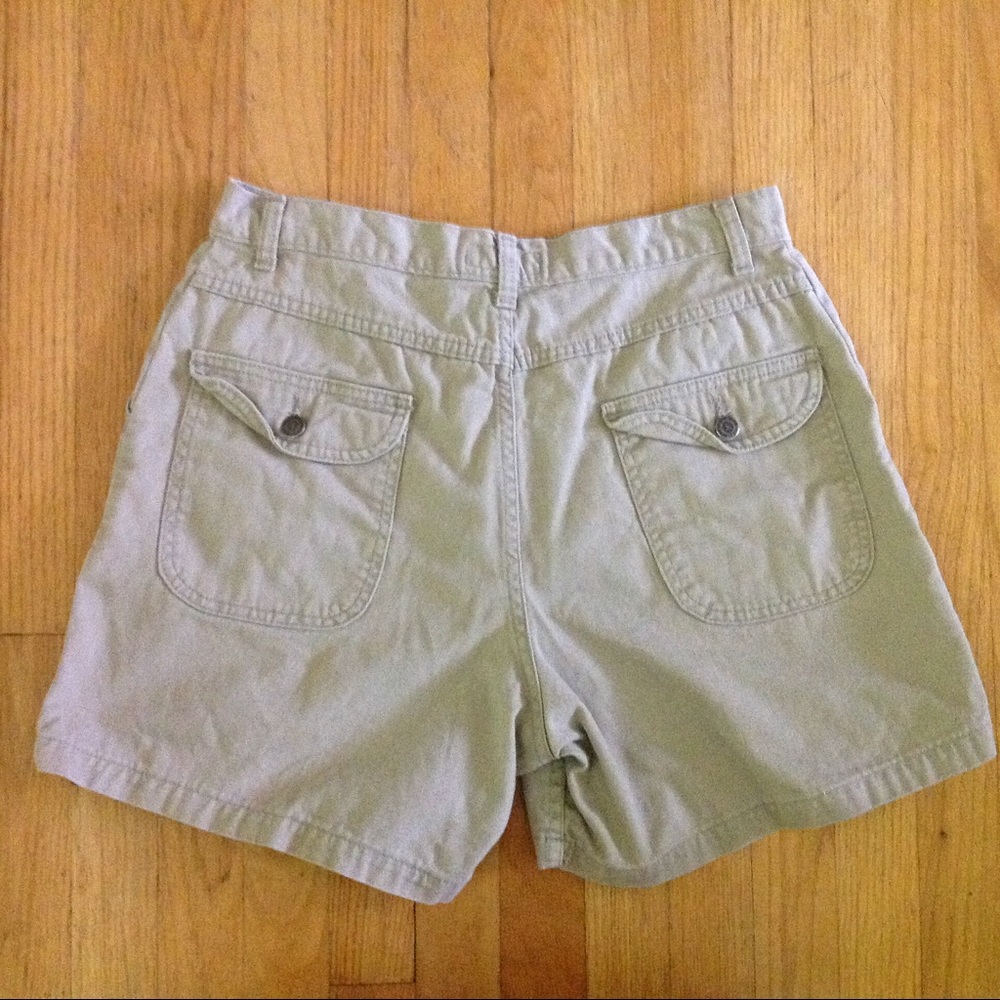WRANGLER high waisted khaki shorts